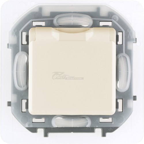 Розетка 1м с/з, з/щ + крышка 16А слоновая кость Legrand INSPIRIA IP44